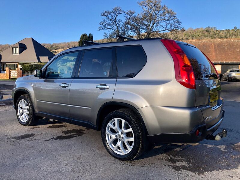 NISSAN X-TRAIL