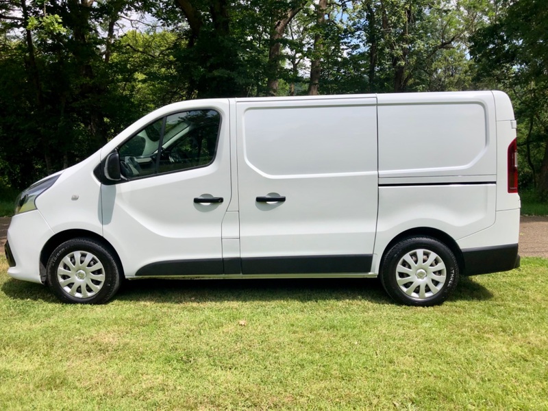 RENAULT TRAFIC