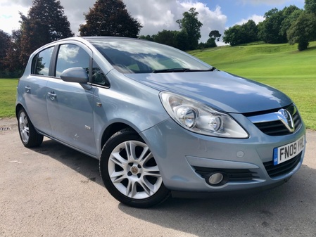 VAUXHALL CORSA DESIGN 16V