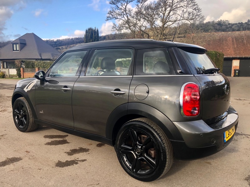 MINI COUNTRYMAN