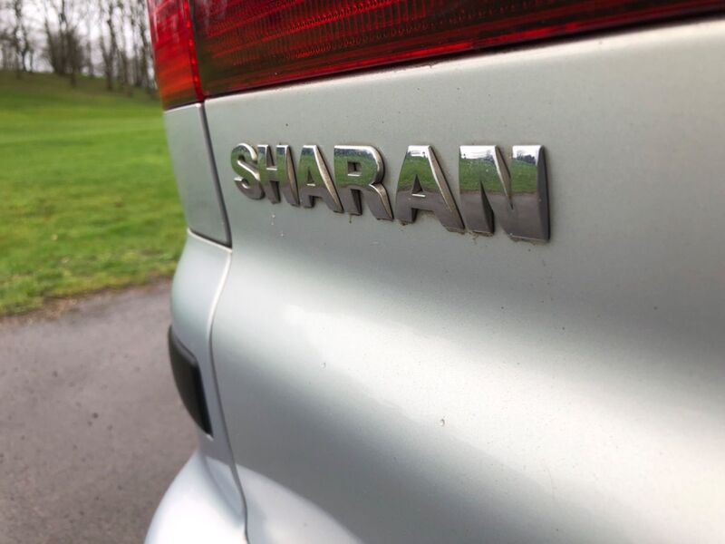 VOLKSWAGEN SHARAN