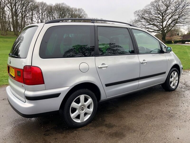 VOLKSWAGEN SHARAN