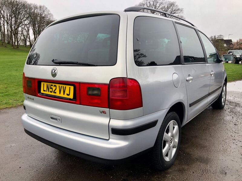 VOLKSWAGEN SHARAN