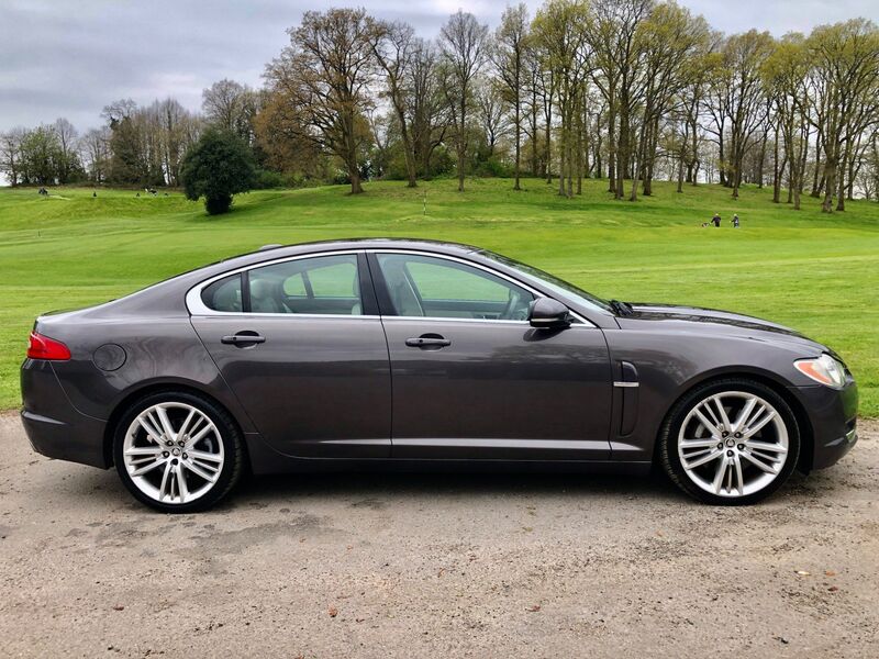 JAGUAR XF